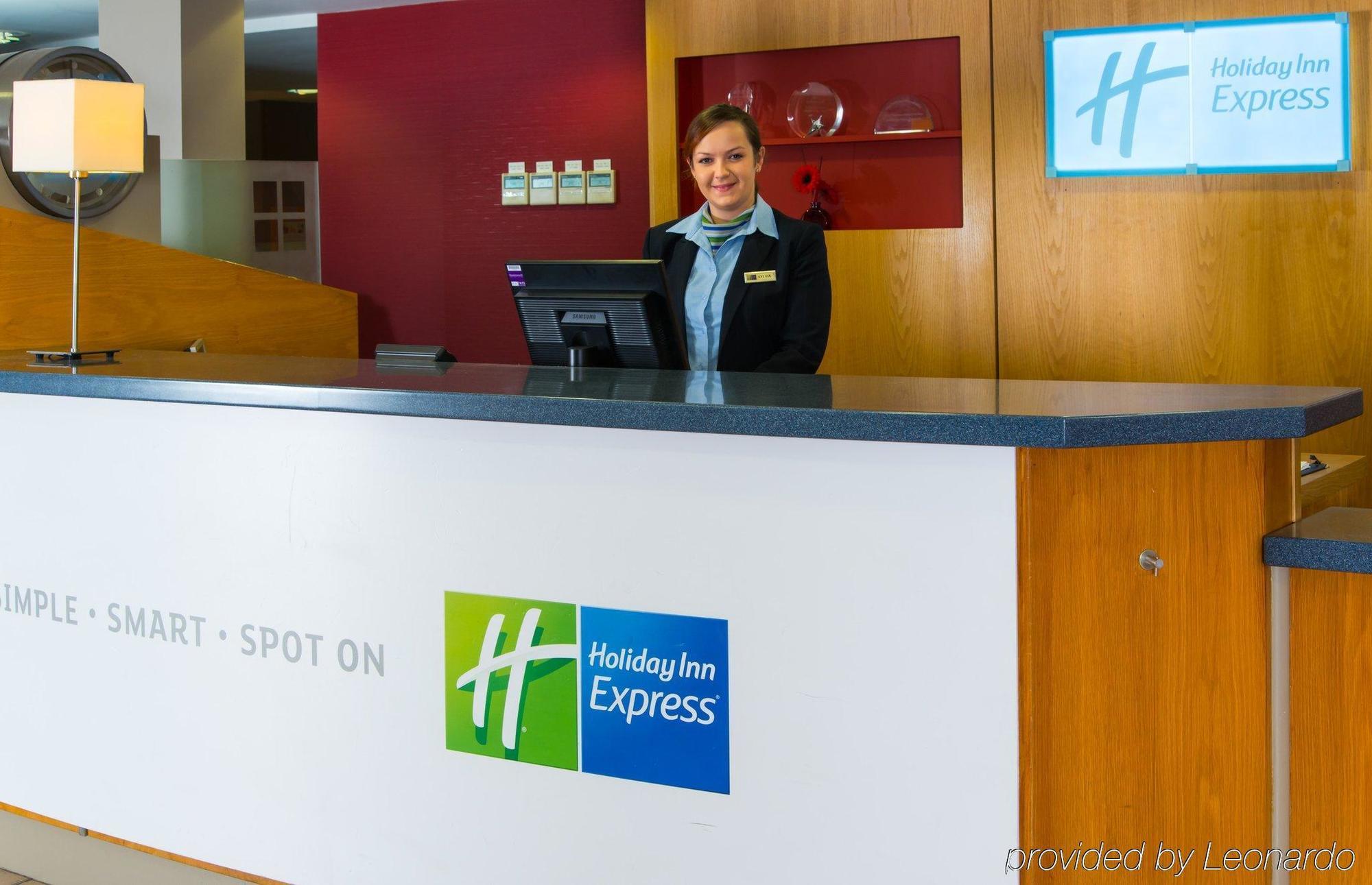 Holiday Inn Express Droitwich Spa, An Ihg Hotel Екстериор снимка