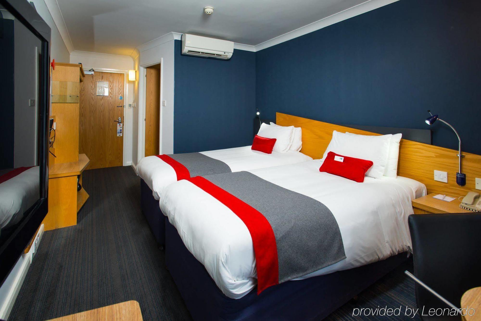 Holiday Inn Express Droitwich Spa, An Ihg Hotel Екстериор снимка